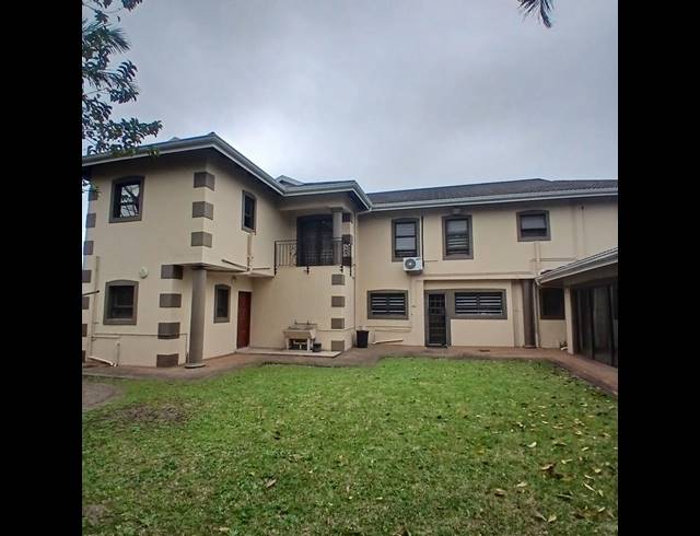 4 BEDROOM HOUSE FOR SALE IN YELLOWWOOD PARK